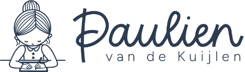 Logo Paulien van de Kuijlen. Gestileerde afbeelding van een vrouw met een knotje, zittend achter een bureau terwijl ze op een iPad tekent.
